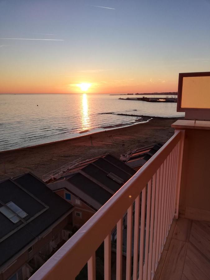 Apartament La Terrazza Sul Tirreno Nettuno Zewnętrze zdjęcie
