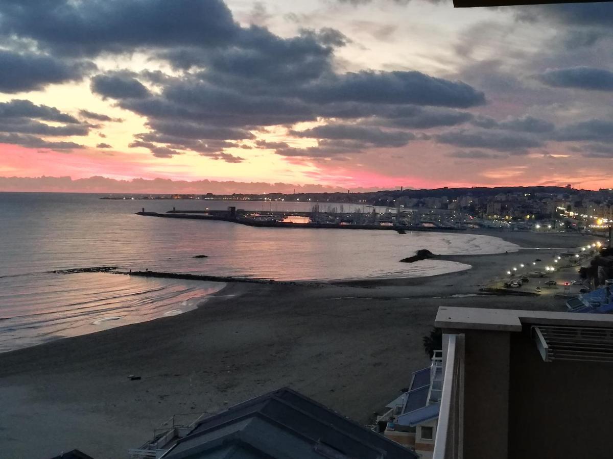 Apartament La Terrazza Sul Tirreno Nettuno Zewnętrze zdjęcie